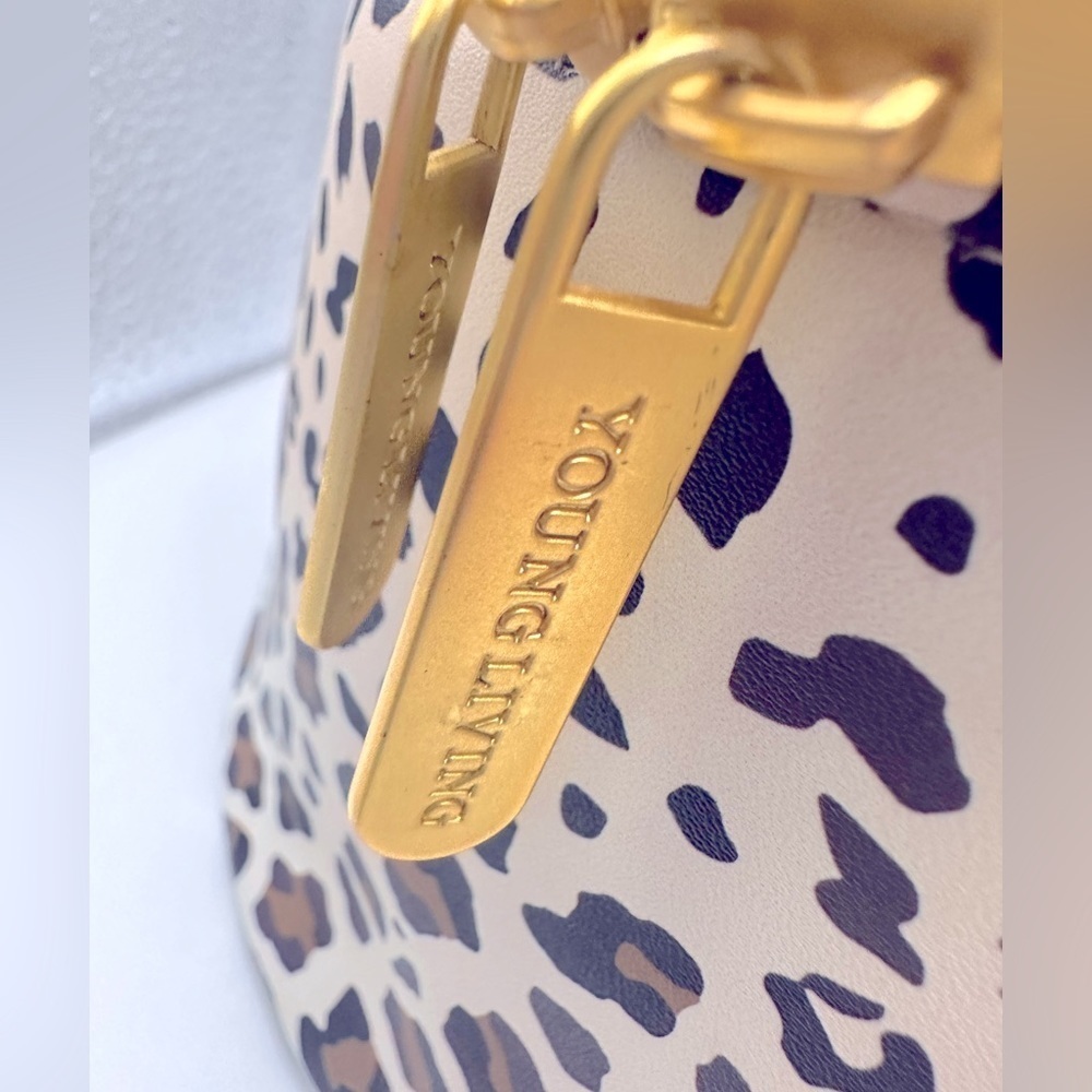 Young Living Travel Diffuser Bag- Leopard - Picture 2 of 3